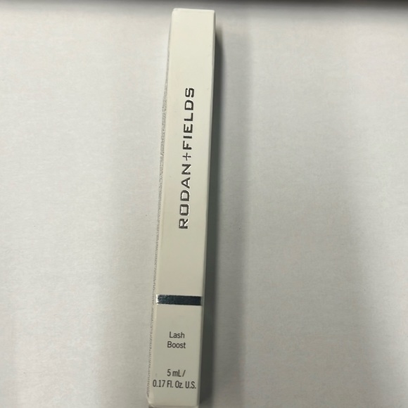 Rodan + Fields Lash Boost - Picture 1 of 3